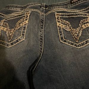 Vigoss Jean in great condition wear few times cleaning out my closet